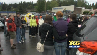 Screenshot from a King 5 report on traffic danger in Kenmore. The problem is not on the trails.