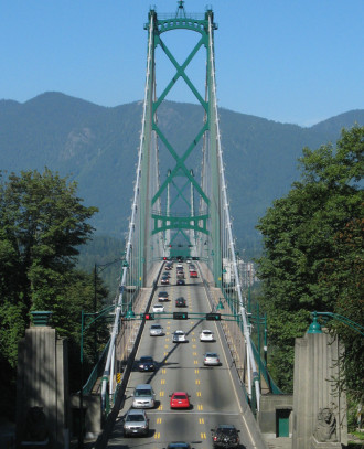 Example of a bridge (Lion's Gate in Vancouver) with a reversible center lane. Image: Bobanny via Wikipedia